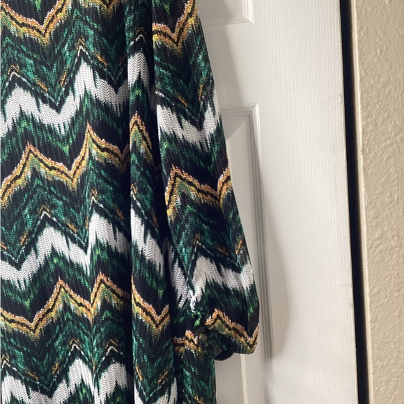 Est 1946 Women Green/ White Multicolor Shirt SZ 18/20 - Picture 3 of 6